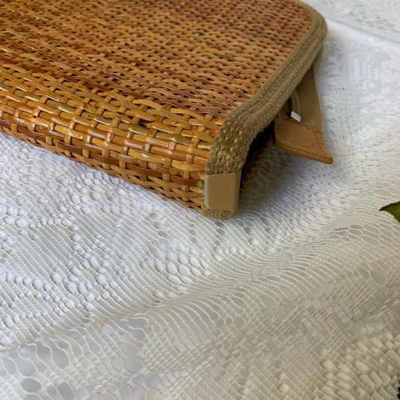70s Boho Vintage Woven Wicker Straw Clutch - Picture 4 of 8